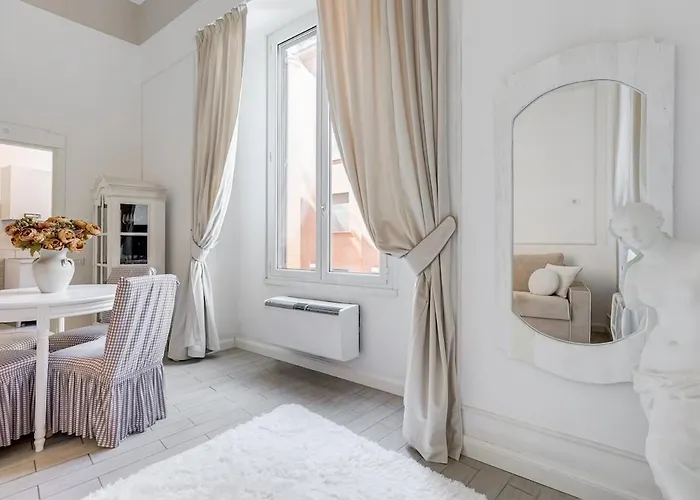 Trevi Linda Apartment- Your Italian Holidays * Řím
